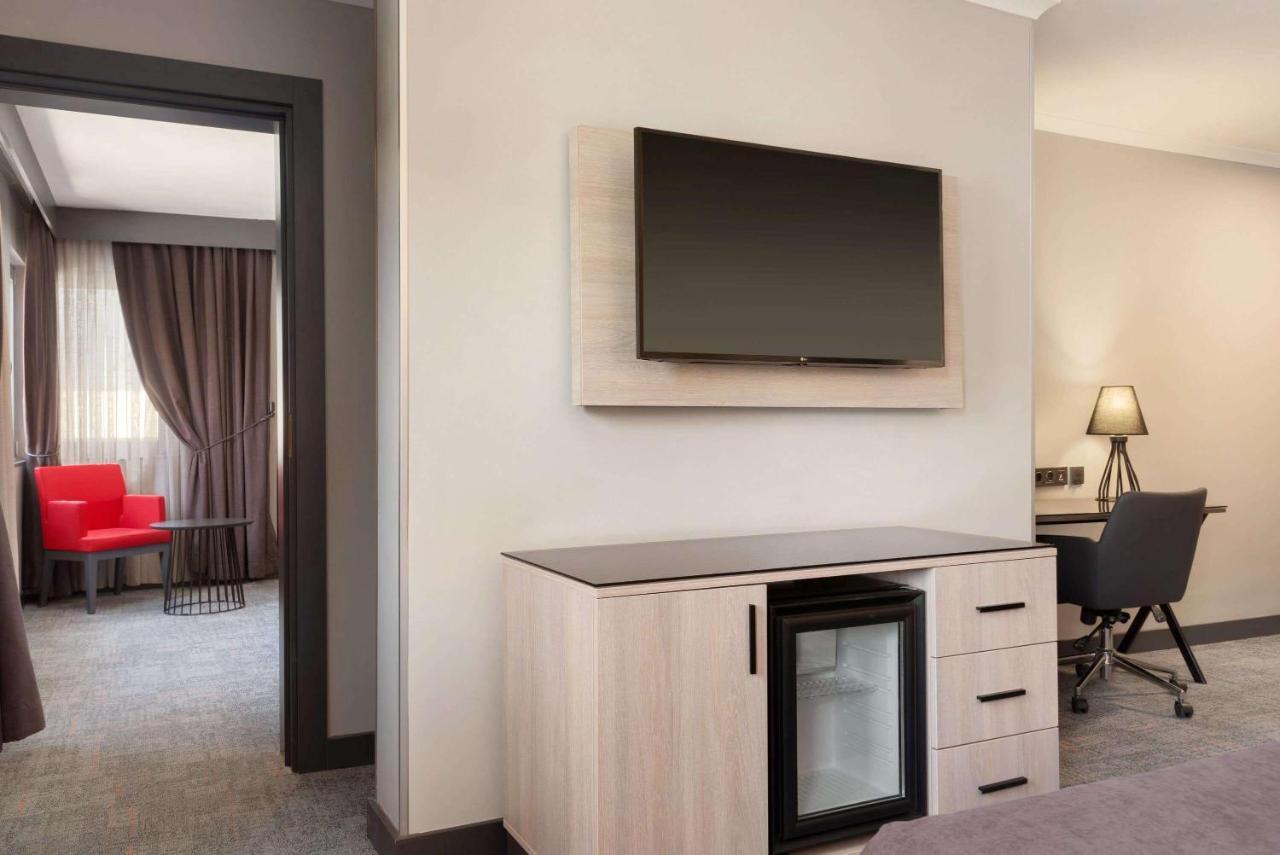 Days Hotel By Wyndham Ankara Cankaya Esterno foto