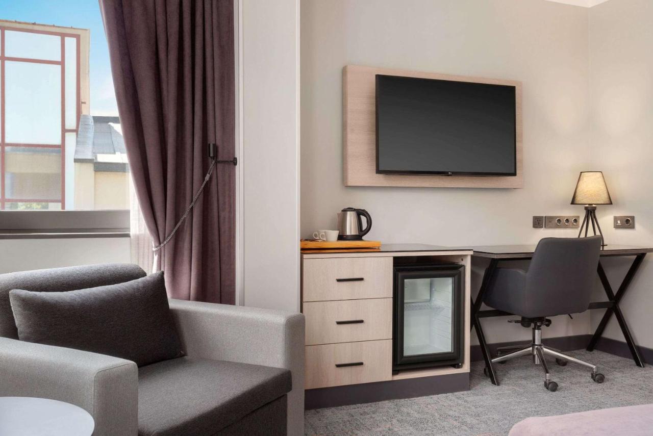 Days Hotel By Wyndham Ankara Cankaya Esterno foto