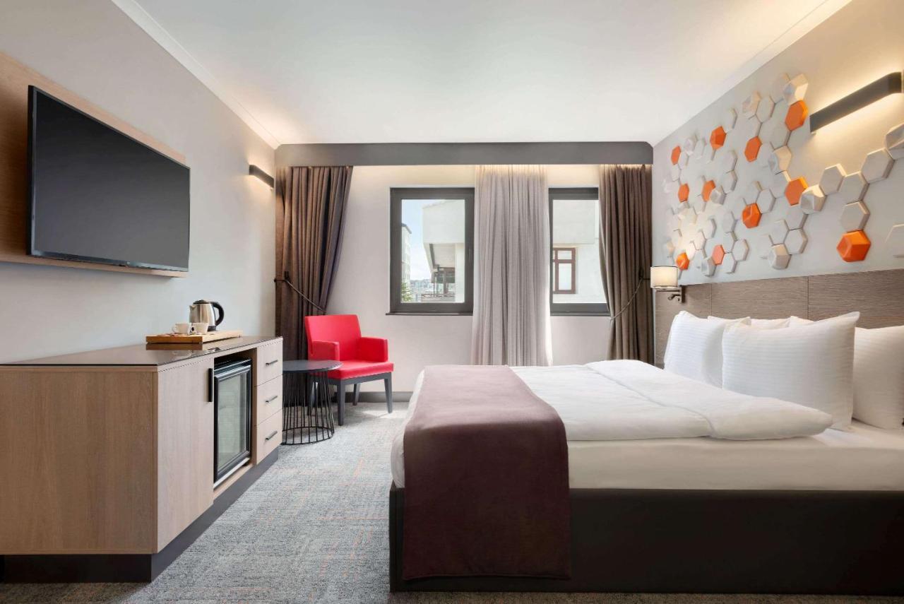 Days Hotel By Wyndham Ankara Cankaya Esterno foto