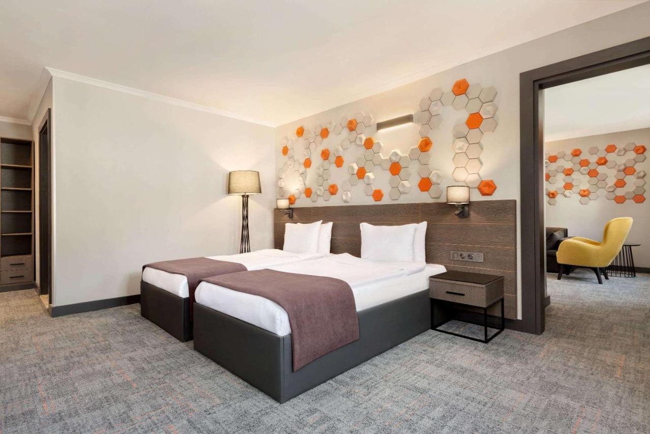 Days Hotel By Wyndham Ankara Cankaya Esterno foto