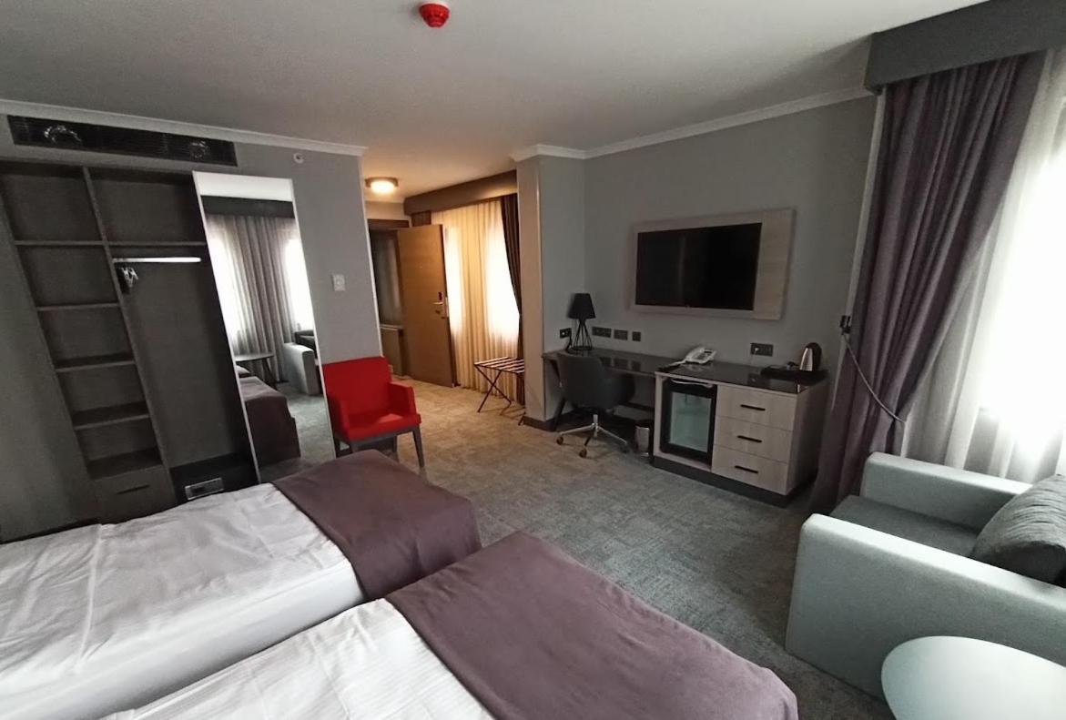 Days Hotel By Wyndham Ankara Cankaya Esterno foto