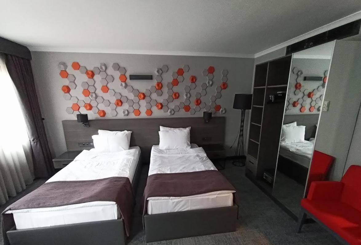 Days Hotel By Wyndham Ankara Cankaya Esterno foto